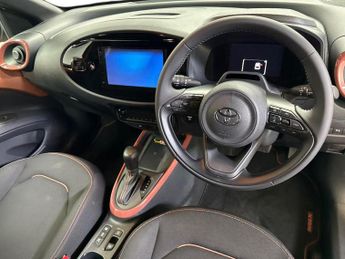 TOYOTA AYGO X 1.5 Hybrid Design 5Dr Cvt