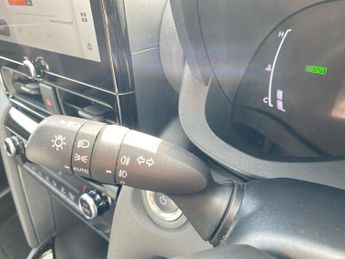 TOYOTA YARIS CROSS 1.5 Vvt-H Design Suv 5Dr Petrol Hybrid E-Cvt Euro 6 (S/S) (116 P