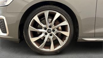 AUDI A4 2.0 Tfsi 40 S Line Saloon 4Dr Petrol S Tronic Euro 6 (S/S) (204 