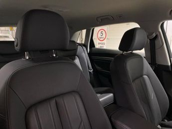 AUDI Q8 50 Sport SUV 5dr Electric Auto quattro 95kWh (11kW Charger) (340