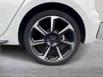 AUDI A1 1.5 Tfsi 35 Black Edition Sportback 5Dr Petrol S Tronic Euro 6 (