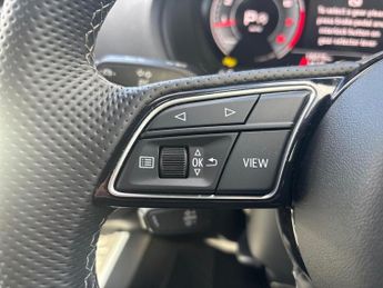 AUDI Q2 35 Tfsi S Line 5Dr S Tronic