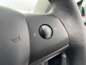 TESLA MODEL 3 Standard Plus 4Dr Auto