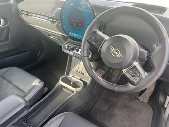 MINI COOPER 2.0S Classic Hatchback 5Dr Petrol Steptronic Euro 6 (S/S) (204 P