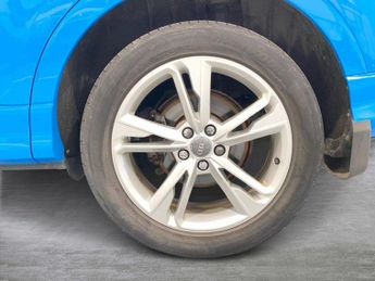 AUDI Q3 2.0 Tdi 40 S Line Suv 5Dr Diesel S Tronic Quattro Euro 6 (S/S) (