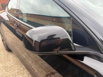 TESLA MODEL 3 (Dual Motor) Long Range Saloon 4Dr Electric Auto 4Wde (306 Ps)