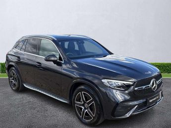 Mercedes GLC Glc 300 4Matic Amg Line 5Dr 9G-Tronic