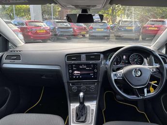 VOLKSWAGEN GOLF 99Kw E-Golf 35Kwh 5Dr Auto