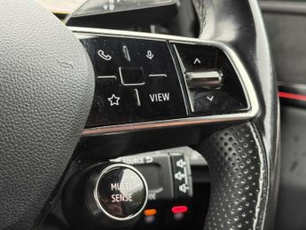 RENAULT MEGANE E-TECH Ev60 160Kw Iconic 60Kwh Optimum Charge 5Dr Auto