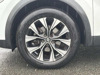 RENAULT CAPTUR 1.6 E-Tech Full Hybrid 145 Evolution 5Dr Auto