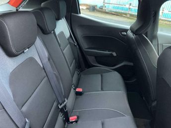 RENAULT CLIO 1.6 E-TECH full hybrid 145 Evolution 5dr Auto