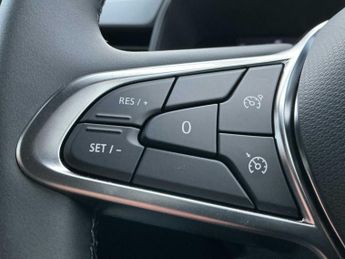 RENAULT CLIO 1.6 E-Tech Full Hybrid 145 Evolution 5Dr Auto