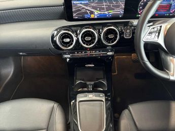MERCEDES-BENZ CLA Cla 180 Sport Executive 5Dr Tip Auto