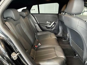 MERCEDES-BENZ CLA Cla 180 Sport Executive 5Dr Tip Auto