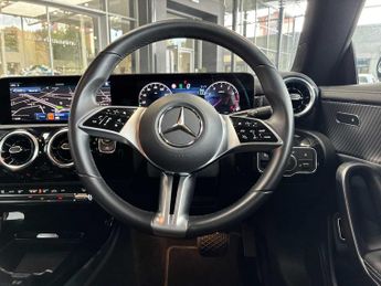 MERCEDES-BENZ CLA Cla 180 Sport Executive 5Dr Tip Auto