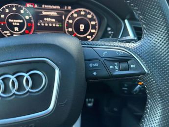 AUDI Q5 45 Tfsi Quattro S Line 5Dr S Tronic [Tech Pack]