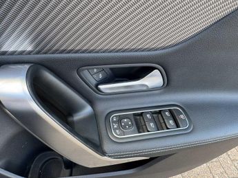 MERCEDES-BENZ A CLASS A180 Sport Edition 5Dr Auto