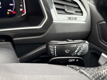 VOLKSWAGEN TIGUAN 2.0 Tdi R-Line Edition 5Dr Dsg