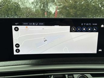PEUGEOT 3008 1.2 Hybrid 136 Allure 5Dr E-Dsc6