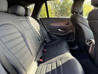 MERCEDES-BENZ GLC Glc 300D 4Matic Amg Line Premium 5Dr 9G-Tronic