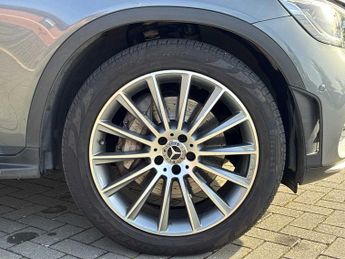 MERCEDES-BENZ GLC Glc 300D 4Matic Amg Line Premium 5Dr 9G-Tronic