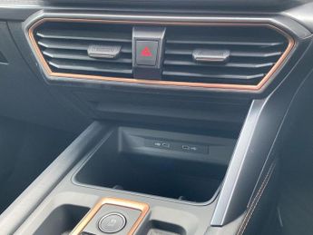 CUPRA FORMENTOR 1.5 Etsi 150 V2 5Dr Dsg