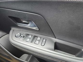 VAUXHALL MOKKA 100Kw Ultimate 50Kwh 5Dr Auto