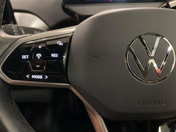 VOLKSWAGEN ID.4 Pro 77Kwh Life Edition Suv 5Dr Electric Auto (174 Ps)