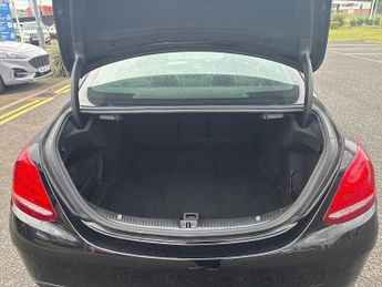 MERCEDES-BENZ C CLASS 2.1 C220D Amg Line Saloon 4Dr Diesel G-Tronic+ Euro 6 (S/S) (170