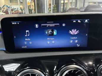 MERCEDES-BENZ CLA CLA 180 AMG Line Executive 5dr Tip Auto