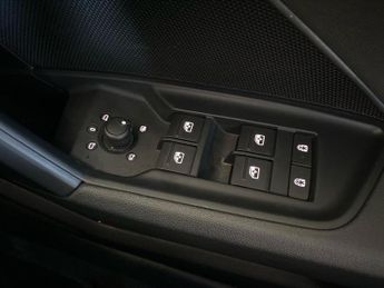 AUDI A3 2.0 Tdi 35 Technik Sportback 5Dr Diesel S Tronic Euro 6 (S/S) (1