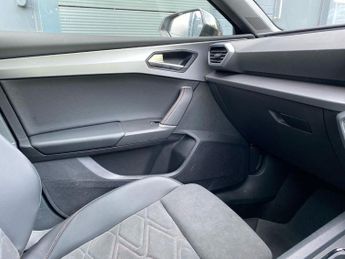 SEAT LEON 1.5 E-Hybrid Fr Black Edition 5Dr Dsg [Dap]