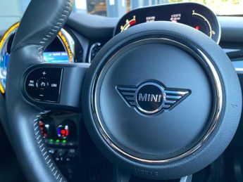 MINI HATCHBACK 1.5 Cooper Sport Premium 5Dr Auto