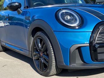 MINI HATCHBACK 1.5 Cooper Sport Premium 5Dr Auto