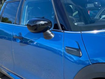 MINI HATCHBACK 1.5 Cooper Sport Premium 5Dr Auto