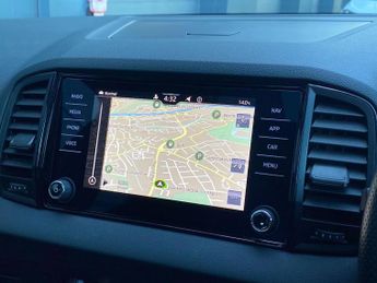 SKODA KAROQ 1.5 TSI ACT SportLine SUV 5dr Petrol DSG Euro 6 (s/s) (150 ps)