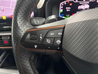 CUPRA FORMENTOR 1.4 Ehybrid 204 V1 5Dr Dsg