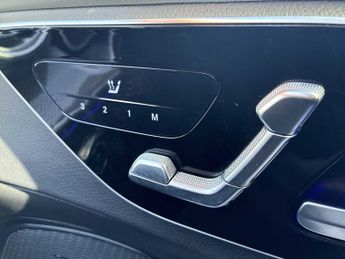 MERCEDES-BENZ C CLASS C300 AMG Line Premium 4dr 9G-Tronic