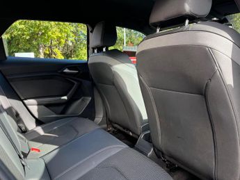AUDI A1 1.5 Tfsi 35 S Line Sportback 5Dr Petrol S Tronic Euro 6 (S/S) (1