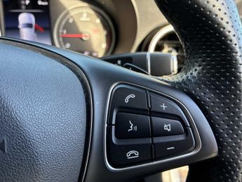 MERCEDES-BENZ GLC Glc 220D 4Matic Urban Edition 5Dr 9G-Tronic