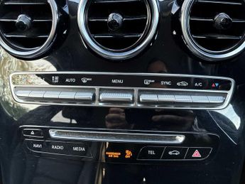 MERCEDES-BENZ GLC Glc 220D 4Matic Urban Edition 5Dr 9G-Tronic