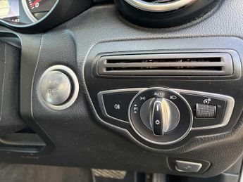 MERCEDES-BENZ GLC Glc 220D 4Matic Urban Edition 5Dr 9G-Tronic