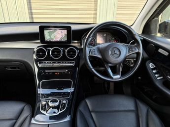 MERCEDES-BENZ GLC Glc 220D 4Matic Urban Edition 5Dr 9G-Tronic