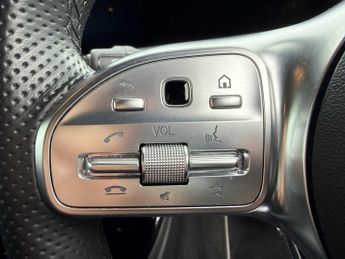 MERCEDES-BENZ A CLASS A180 Amg Line Premium Plus Edition 5Dr Auto