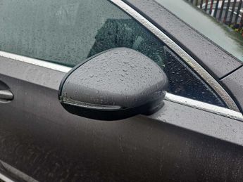 MERCEDES-BENZ A CLASS A180 AMG Line Executive 5dr Auto