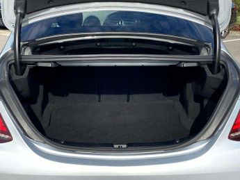 MERCEDES-BENZ C CLASS C220D Amg Line Premium 4Dr 9G-Tronic