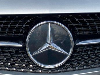 MERCEDES-BENZ C CLASS C220D Amg Line Premium 4Dr 9G-Tronic
