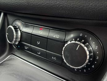 MERCEDES-BENZ GLA Gla 180 Urban Edition 5Dr Auto