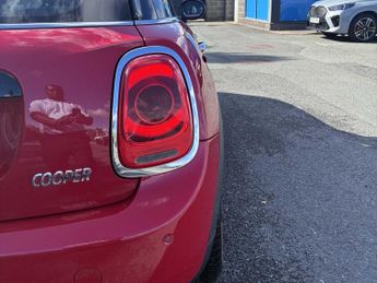 MINI HATCHBACK 1.5 Cooper 5dr Auto