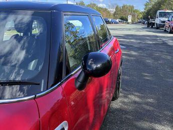 MINI HATCHBACK 1.5 Cooper 5Dr Auto
